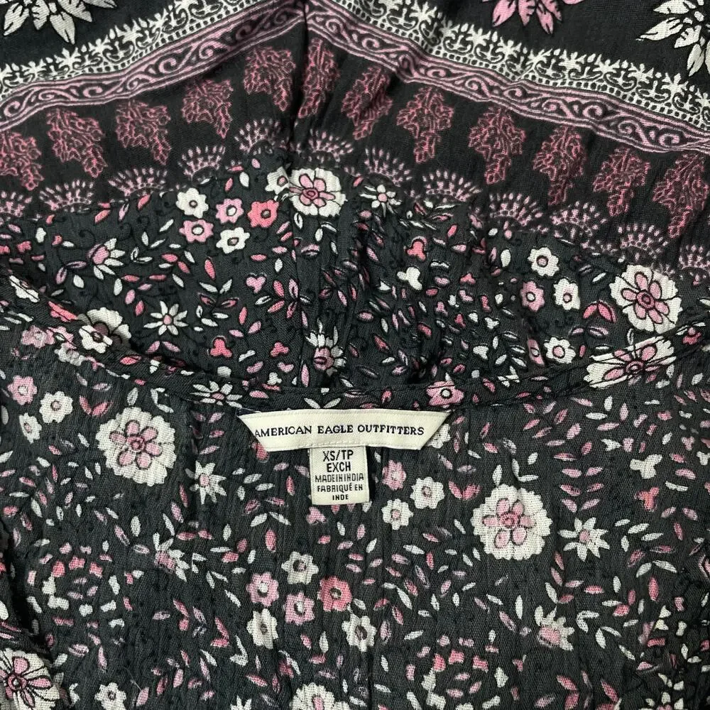American Eagle Floral Tassel Tie Romper Sleeveless Gray Pink Size XS